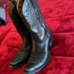Ariat Cowboy boots
